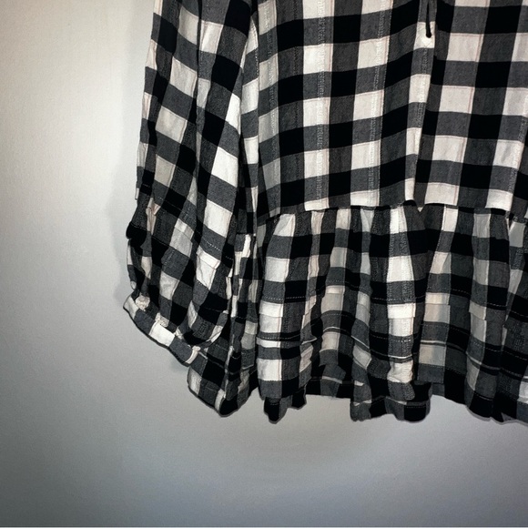 American eagle Black & white Buffalo plaid peplum peasant blouse sz S womens - Picture 3 of 5